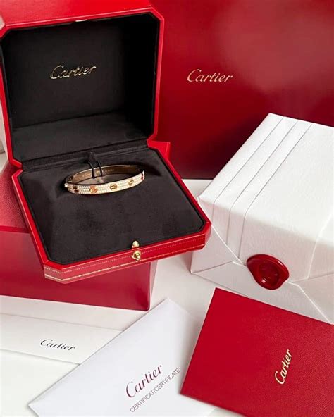 cartier europe price.